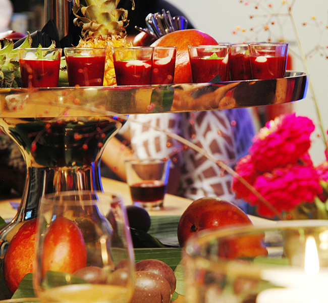 Detailaufnahme angerichteter Dessertgläser